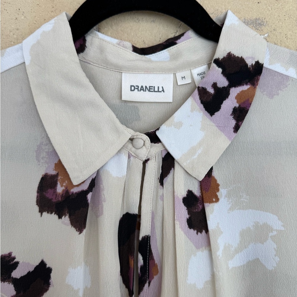 New Dranella Blouse - Picture 2 of 3